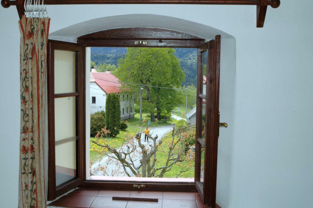 Pension Cervena Hotell Kasperske Hory Exteriör bild